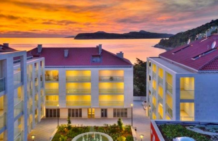Beachfront Luxury Complex 2bd Sunset Apartment *
