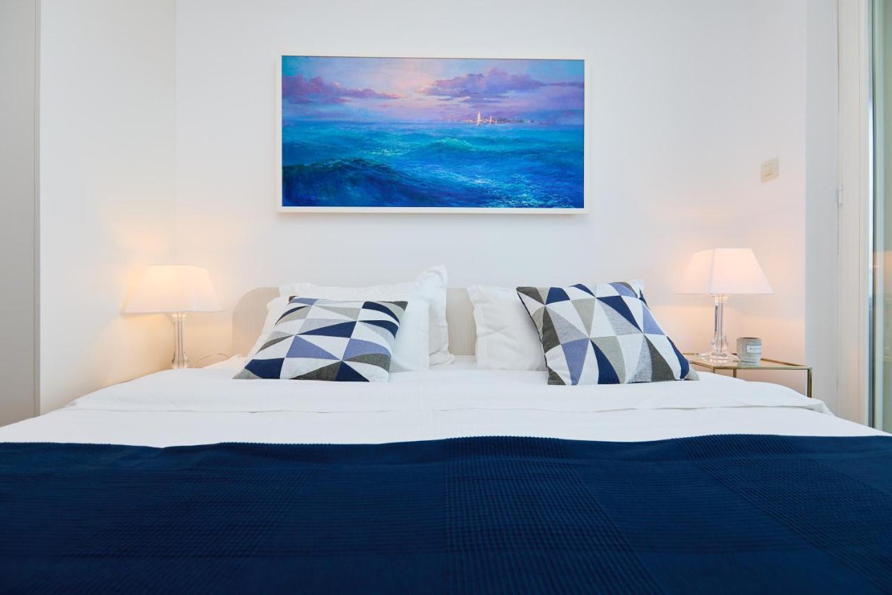 Beachfront Luxury Complex 2bd Sunset Apartma